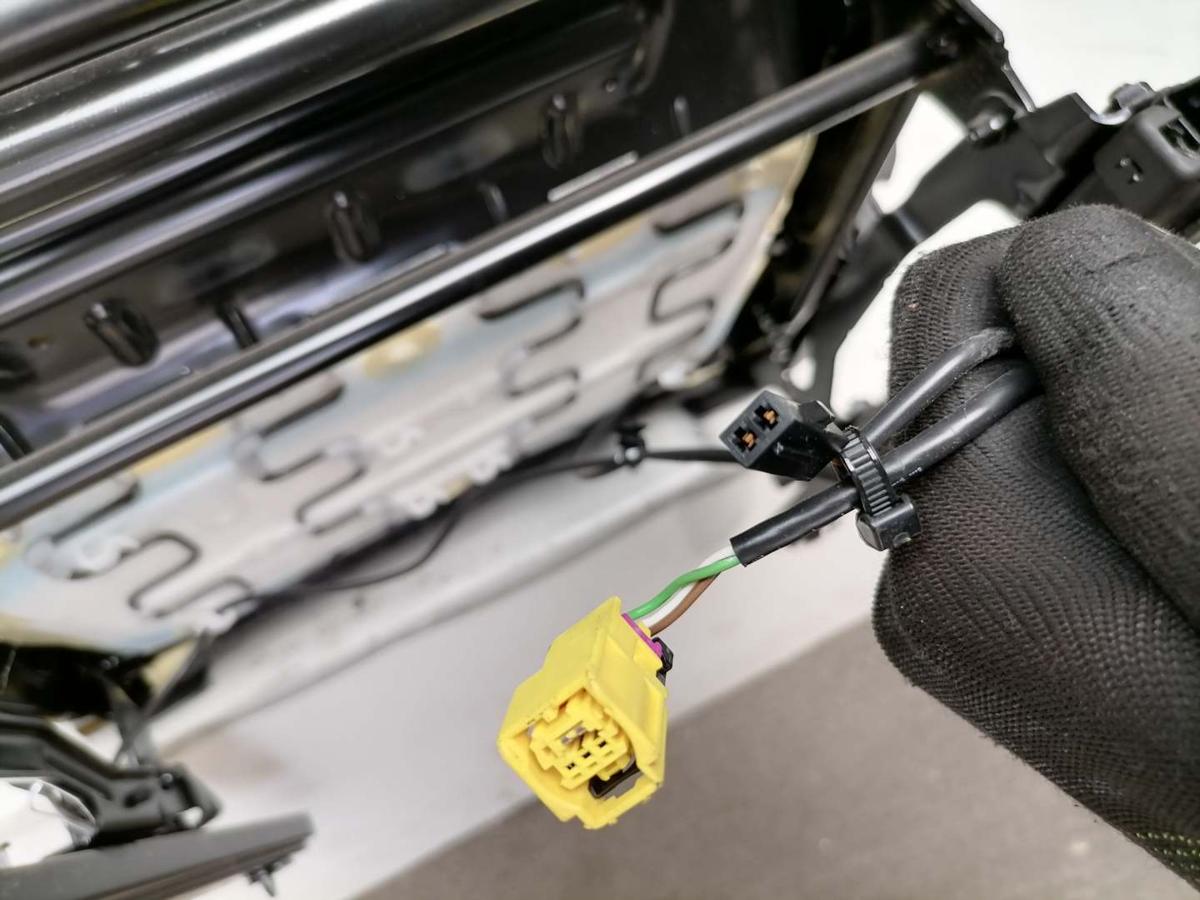 Skoda Citigo original Sitz vorn links Fahrersitz Stoff Grau 5-T&uuml;rer Bj.2016